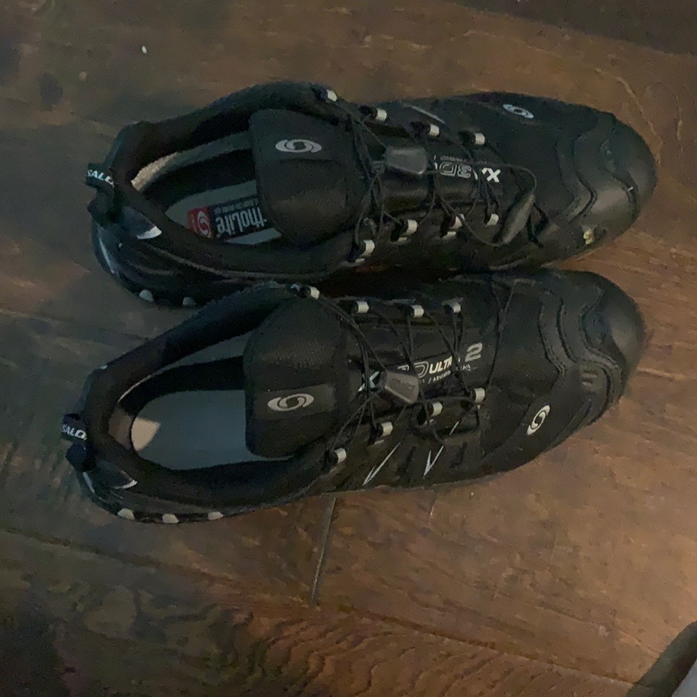 Salomon gortex shoes